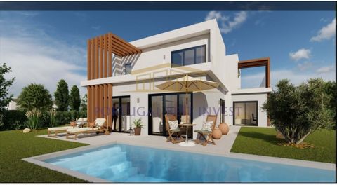 Plot for construction of a villa in Resort in Silves. The land has 860 m2 with permission to build a house up to 245 m2. Take advantage of this opportunity to build your dream home overlooking the golf course! : #ref:SL49