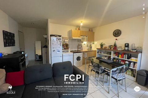 FCPI Bonnefoy Immobilier vous propose cet appartement T3, d’une surface de 55.30 m2 situé au rez de chaussée avec une grande terrasse de 10.70 m2, dans une résidence récente et sécurisée sur la commune de NAILLOUX proche du centre ville. Vous serez s...