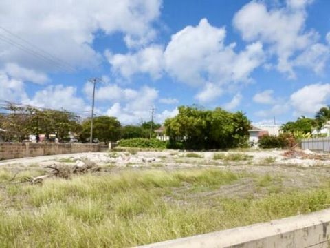 Introducing Worthing Main Road Land, an exceptional opportunity for development in the vibrant and thriving landscape of Barbados. This flat lot spans an impressive 16,754 square feet, offering a prime canvas for your vision to come to life. Nestled ...
