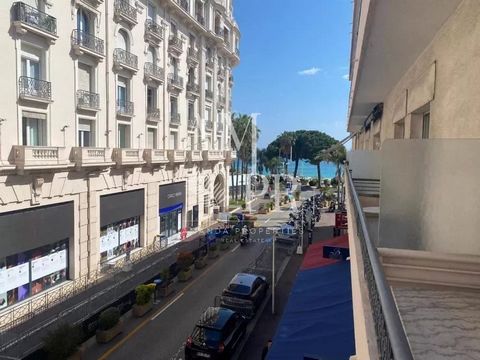 Beautiful 65m2 2-room apartment 50m from the Croisette This elegant 2-bedroom flat is ideally located in the centre of Cannes, just a stone's throw from the Croisette and a 10-minute walk from the Palais des Festivals. It features a living room with ...