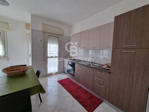 SYRACUSE: we offer for sale in Cassibile, a hamlet of SYRACUSE located on the SS 115 about 14 km south of the municipal capital, a village that has continuously expanded over time to reach approximately 6,570 inhabitants, an apartment used as a holid...