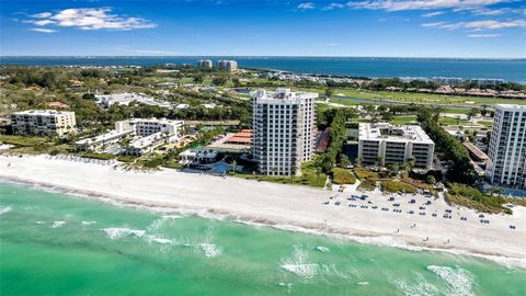 This impeccably updated condo in Islands West on Longboat Key seamlessly blends elegance, luxury, and style with upgraded features and stunning views of the beach and Gulf of Mexico. The refined ambiance is set by dramatic porcelain tile floors throu...