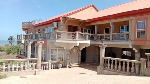 Great sea view opportunity!~Sea view villa~The villa contains two independent apartments, one with three bedrooms and one with two bedrooms. 5 bathrooms. Large living rooms and kitchens. Spectacular sea view plot 18X50. Large terraces and balconies o...
