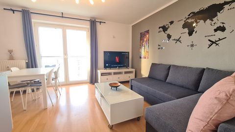 - Our modern 2-room flat has impressive view and city center comfort. - Just 50m from U-bahn, - Messe Düsseldorf 15min, Airport 10min, Ratingen Altstadt 3min, Düsseldorf Altstadt 20min - Features a bright and stylish living/dining area, a fully-equip...