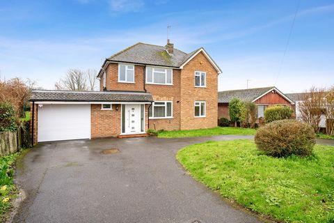 An extended and fully refurbished four double bedroom detached family home with a large south/west facing garden and countryside views across Dunstable Downs, and offered for sale with no onward chain. Situated along Furlong Lane in the Bedfordshire ...