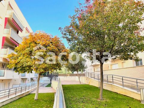 Welcome to this charming ground floor apartment in the prestigious area of Fenals, Lloret de Mar, just 200 meters from the famous Sa Boadella beach and surrounded by the lush botanical gardens of Santa Clotilde. With an area of 78 square meters, this...