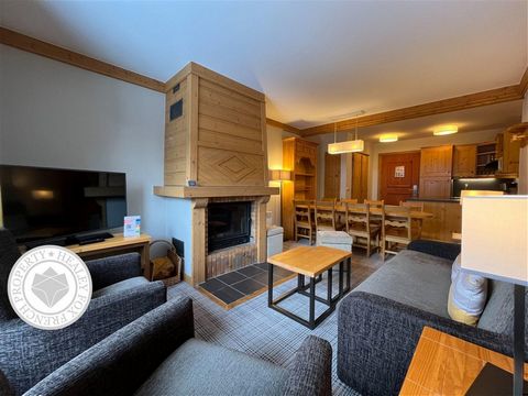 Located in the heart of the charming pedestrian village of Arc 1950, on the slopes of Paradiski (ski in ski out), this duplex offers exceptional living at the foot of the mountains. Nestled on the top floor of the Sources de Marie residence, it featu...