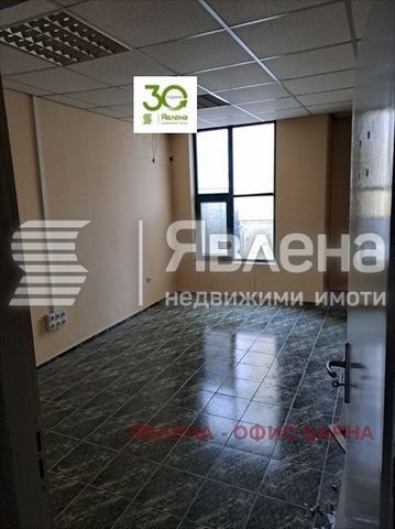 The property is located in the central part of Varna, on one of the busiest city boulevards, located on the first floor above shops, office status with a total area of 147 sq.m., consists of six separate offices, divided into two sectors of three roo...