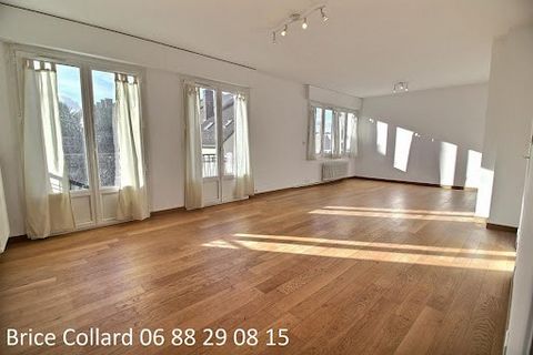 60180 NOGENT SUR OISE Large apartment 2 bedrooms, 1 balcony 1 garage 1 attic 1 cellar Favorite of this beginning of the year: Brice Collard presents this superb apartment in double exposure, located on the 1st floor out of two of a luxury residence. ...