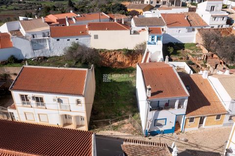 Located in Vila do Bispo. Plot of land, located in the village of Barão de S. Miguel, municipality of Vila do Bispo. Only 6 km from Salema beach and Burgau beach and a 20 minute driving distance from Lagos. This small rural village benefits from mini...