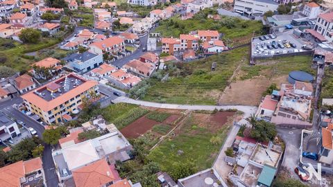Located in Funchal. 2 Plots of land in Santo António with 4050M2, in a medium density residential area with access to car and all services, on the outskirts of Funchal. This is a very popular place for tourism, however, it can also be the most suitab...
