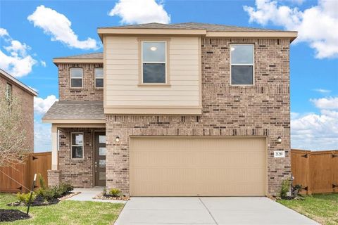 KB HOME NEW CONSTRUCTION - Welcome home to 21210 Harbor Shore Drive located in Marvida and zoned to Cypress-Fairbanks ISD! This floor plan features 3 bedrooms, 2 full baths, 1 half and an attached 2-car garage. Additional features include stainless s...