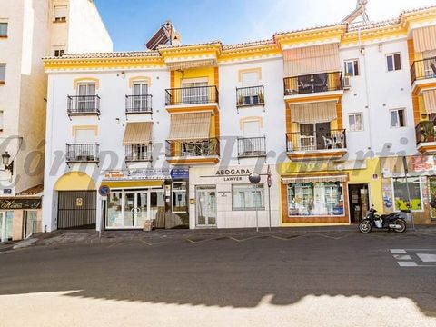 Spacious apartment for rent located in the beautiful town of Torrox, being just 2 minutes walk from the main square of the town and the parking area. Located on the second floor of a building with elevator, the interior of the apartment consists of t...