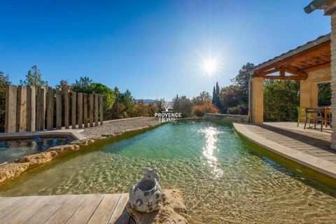 Provence Home, the Luberon real estate agency, is offering for sale, in the town of Saignon, a unique house of approximately 170sqm of living space and 3 garages totaling 138sqm, in a peaceful south-facing location with views of the Luberon. SURROUND...