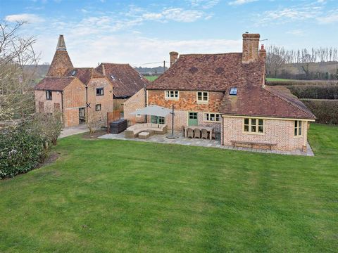 £1,350,000 - £1,450,000 Guide Price. Beautifully presented Grade II Listed four bedroom primary residence & detached one bedroom oast house. Hand crafted fitted kitchen - utility area - open plan dining. Contemporary family bathroom & en-suites. Thre...