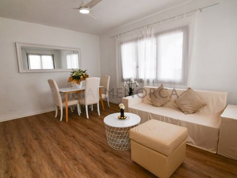 Charming ground floor apartment that has been completely renovated, situated just meters from the sea, providing an excellent opportunity to enjoy coastal living in comfortable and modern surroundings. This bright apartment has three bedrooms, a comp...