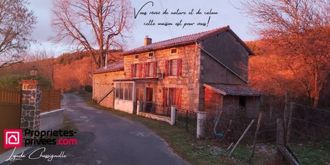 Région Auvergne Rhone-Alpes - Département Loire (42) Vous rêvez de nature et de calme, cette maison est pour vous. Belle maison en pierre à la campagne sur une parcelle de 3258m² . Vous apprécierez la qualité de vie de cette maison dans un cadre verd...