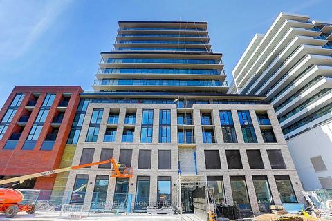 Brand New Modern 3-Bedroom + 2-Washrooms with open terrace. Very well designed for modern livingwith impeccable finishes featuring smooth ceiling, Stainless Steel appliances, Backsplash andensuite Clothes washer / Dryer. 15 Min-Walk From To Area Amen...