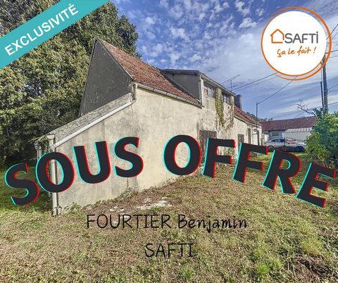 Benjamin Fourtier vous présente cette maison, située à 5 minutes de Bray-sur-Seine et 20 minutes de Longueville, dans un village paisible. Vous trouverez une longère, qui se compose en Rez de chaussée d'une cuisine avec foyer ouvert, un salon séjour,...