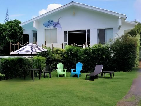 Hotel for sale fully equipped and in operation, with capacity to accommodate up to 19 people. Each room has a private bathroom and a separate entrance from the garden, providing privacy and comfort to guests. The rooms are equipped with 24-inch TVs w...