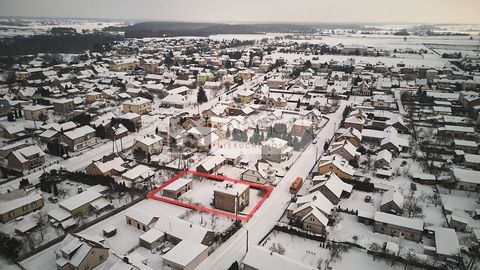 For sale we offer a property located in the town of Raczki, located in the picturesque areas of the Suwałki region, 19 km from Suwałki, 20 km from Augustów, 22 km from Olecko. A detached, two-storey house with a basement with a usable area of 160 m2,...