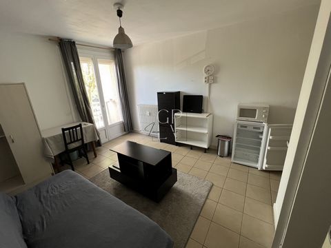 In exclusivity, the GPLV Immobilier agency presents a lot of two studios of 19m2 each, located in the Le Carlit residence. Studio 1: €32,700. Currently rented for 430 euros/month, this bright accommodation consists of a living area, a kitchenette, a ...