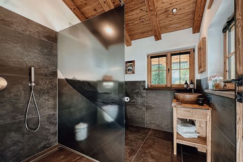 Newly built luxury chalet. Fantastic view with private whirlpool and sauna for up to 5 people. We look forward to seeing you!