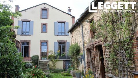 A28225EI61 - Perche National Park , Longny au Perche, detached town house with outbuilding/garage, garden and off street parking. In good condition , with light rooms and good ceiling height throughout. Information about risks to which this property ...