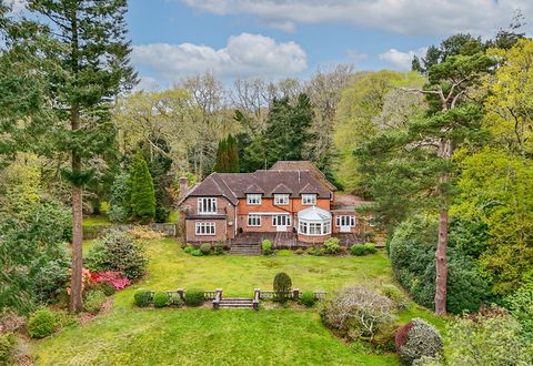 Nestled in the picturesque New Forest National Park, this exceptional family residence boasts a privileged position with sweeping vistas. Set within approximately 2 acres of lush grounds, the property features 4 bedrooms, four receptions, and a self-...