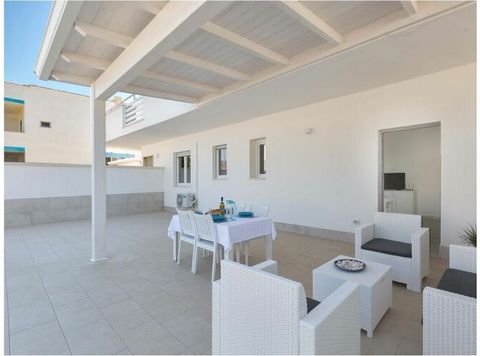 Villino Tramonana is a holiday home for 4 people, 30 meters from the sea in Casalabate, near Lecce. It is located on the ground floor of a newly built complex, with a large veranda and parking lot, air conditioning, internet, washing machine and smar...