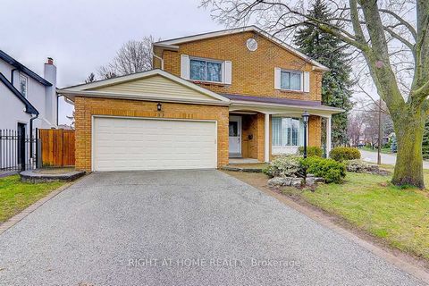 Rare find !! 4-bedroom, 4 Washroom Home sitting on a huge Pie-Shaped Lot with a Spacious Backyard. This beautiful gem comes with a separate entrance to a finished basement with a large rec room , 1 bedroom and 3 pc bathroom. Very bright living, dinin...