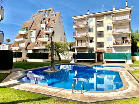 Apartment in Calafell Residential, central, excellently located, very close to Supermarkets and only about 10 minutes walk to the beach and the train station. The complex where it is located has a large garden area and communal swimming pool. It is a...