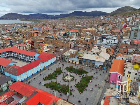 Vous êtes à la recherche d’un investissement sûr dans le secteur commercial? Nous avons la propriété parfaite pour vous. C’est un bâtiment commercial dans la ville de Puno, avec tous les locaux loués et générant des revenus, ce qui garantit un retour...