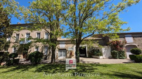 Dans la Malepère, à 10km de Carcassonne et moins de 10 minutes de son aéroport Sud de France, venez découvrir cette magnifique propriété sur une parcelle d'un hectare composée d'une maison de maître de style Napoléon III alliant confort et esthétique...