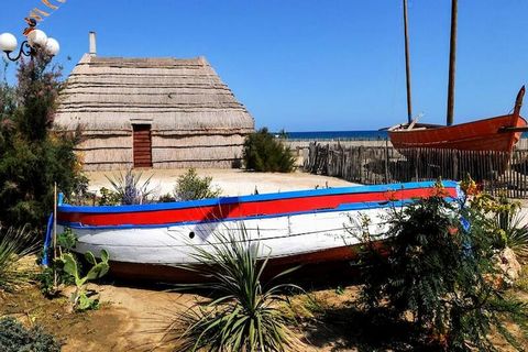 4BALM39 - Le Barcarès - T2 + Hütte - 4 Personen Mit Blick auf das Meer, Typ T2 im 3. Stock mit Aufzug, ausgestattet für 4 Personen. Eingangsbereich der Kabine mit zwei Etagenbetten, Badezimmer mit Waschmaschine, Toilette separates Wohnzimmer mit Küch...