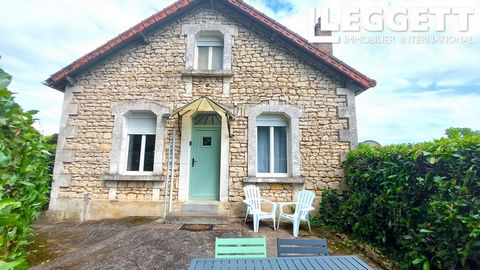 A30187RGA16 - Come and discover this gorgeous recently renovated property just on the outskirts of a lively village with shops, schools and restaurants ! The property offers a 2 bedroom house, a second 2 bedroom property used as a gîte, a few outbuil...