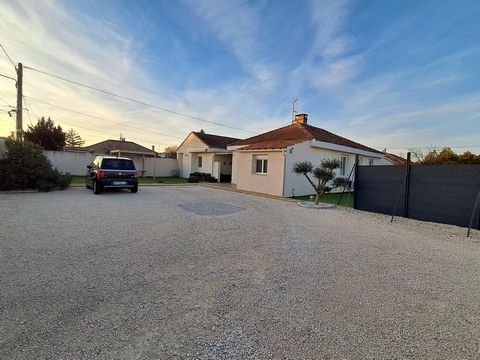 Villa de 148m² de 5 chambres sur 780m² terrain clos SUR BOLLENE du coté St Pierre VILLA de 148m² composée de 5 chambres, d'une grande pièce de vie, d'une cuisine équipée, d'une salle d'eau et une salle de bain. Sur une parcelle de 780m² clôturée avec...