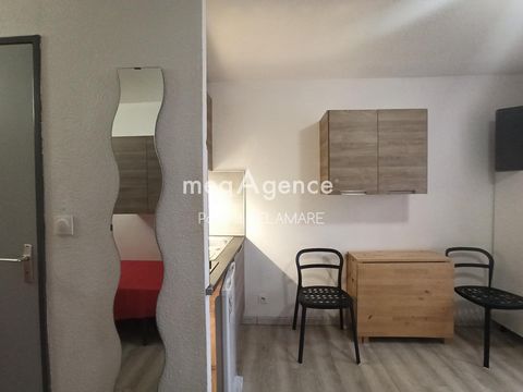 Located in Lamalou-les-Bains (34240), 1/2 hour from Béziers, 1 hour from Montpellier, in the Résidence Plein Soleil, this apartment benefits from an ideal location close to the city center, entertainment, shops and of course the thermal baths. The so...