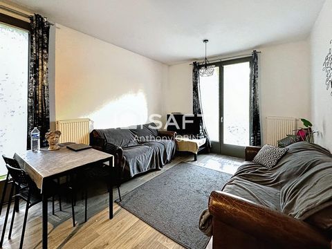 Situé à Loos (59120), cet appartement de type 3 en rez-de-chaussée offre une atmosphère paisible et sécurisée. Construit en 2016, le quartier bénéficie d'un accès facile aux transports en commun tels que le métro et le bus, facilitant les déplacement...