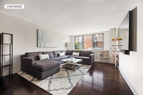 Private KEY to Gramercy Park and world-famous address! Experience the pinnacle of New York City living in this exceptional 1-Bedroom, 1-Bathroom home in a full-time doorman building. Residence 7F - Oversized Interior Living Space : King-Sized Bedroom...