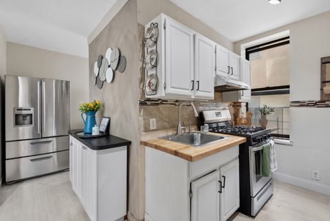 Located directly across the street from Central Park's north entrance on 7th Avenue between 110th and 111th Streets, 5-bedroom units at this price point are an extremely rare find in Manhattan. This unit is on the 5th floor, offering an abundance of ...