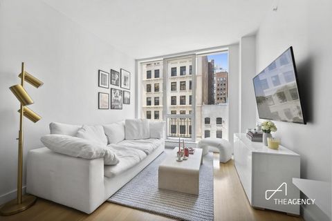 Scopri il lusso dell'appartamento 7A al 241 della Fifth Avenue, un moderno condominio immerso nel vivace quartiere di NoMad, a pochi passi da Madison Square Park. Questa residenza con una camera da letto dal design impeccabile vanta finestre dal pavi...