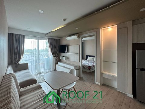 Wohnung zu verkaufen im Seven Seas, Pattaya – 1.95 MB, teilweiser Meerblick Diese 1-Zimmer-Wohnung im Seven Seas Pattaya bietet einen komfortablen Wohnbereich mit seitlichem Meerblick in einer Wohnanlage im Resort-Stil . Das Projekt verfügt über Lagu...