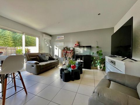 Maison contemporaine en duplex, 3 chambres, 2 points d'eau, Centre ville de Gujan