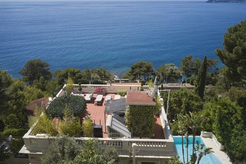 Villa Belle Époque, vue mer à Cap-d'Ail Vue panoramique, Proche