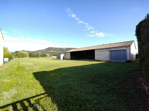 TErrain constructible d'environ 4000m2