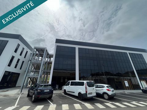 Droit au bail, local professionnel aménagé, neuf.