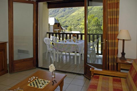 This welcoming residence made of stone and wood from the region, is situated on the banks of a 32 acre lake and offers a fantastic view. All the appartments in Peyragudes, Pyrenees, France have view of the lake and mountain. The residence La Soulane ...