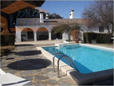 This 70-hectare homestead has 25 hectares of vineyards with the best grape varieties and €250,000.00 of quotas in adega de Borba,45 hectares of Adult Superiros 12000@ to take in 2015, some trees such as walnut, palm tree, orange tree, lemon tree. It ...