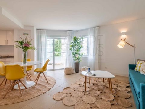 Appartement 1+ chambre, inséré dans le Golden Club Cabanas Resort, idéal pour l'investissement et les vacances. Vente conditionnée à un contrat d'exploitation du logement, d'une durée minimale de 3 ans et rendement garanti, à hauteur de 3,5% par an d...